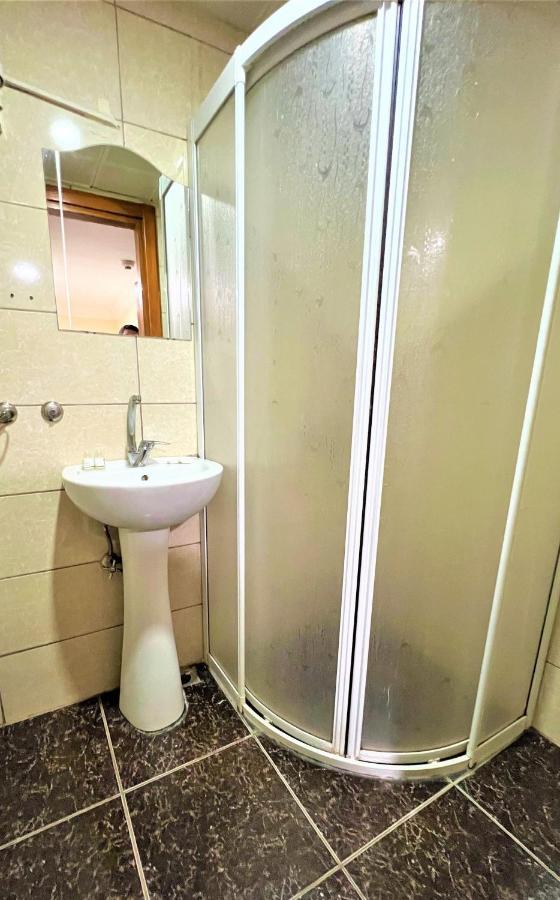 Yenikapi Viva Hotel - Istanboel Buitenkant foto